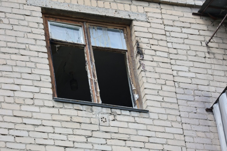 Взрыв газа обернулся пожаром на кухне, пострадал хозяин квартиры Взрыв газа обернулся пожаром на кухне, пострадал хозяин квартиры