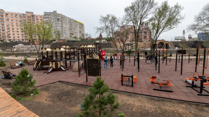 Военные строят новый парк в Ростове. Показываем, что уже установили