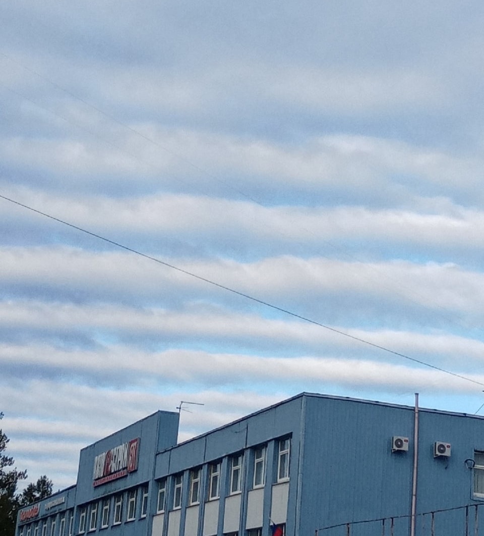 В Петербурге кто-то выстроил облака в шеренги