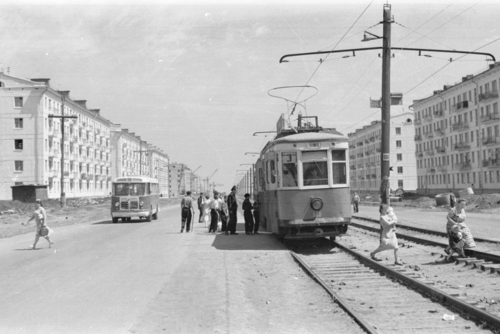 Вот так выглядела улица Гагарина в 1966 году Вот так выглядела улица Гагарина в 1966 году