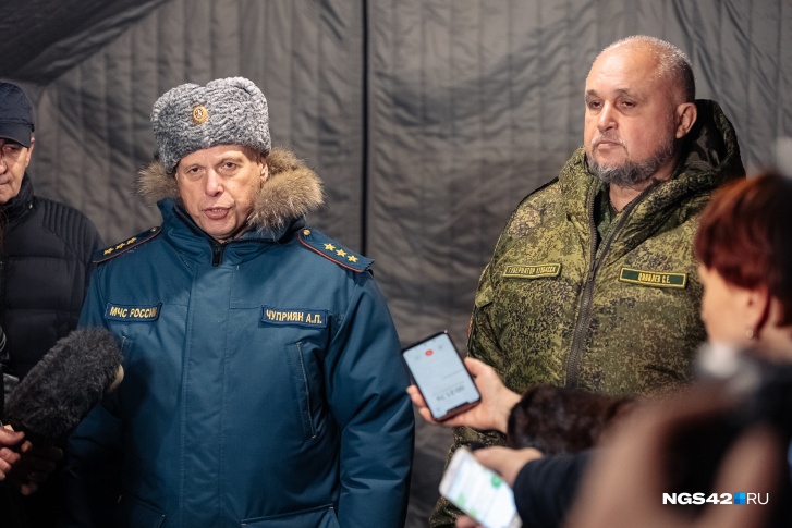 Сергей Цивилев и врио главы МЧС России Александр Чуприян назвали в качестве причины гибели высокую концентрацию газа Сергей Цивилев и врио главы МЧС России Александр Чуприян назвали в качестве причины гибели высокую концентрацию газа