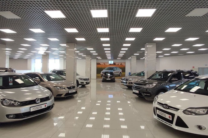 Автосалон проводит тщательную предпродажную подготовку машин Автосалон проводит тщательную предпродажную подготовку машин