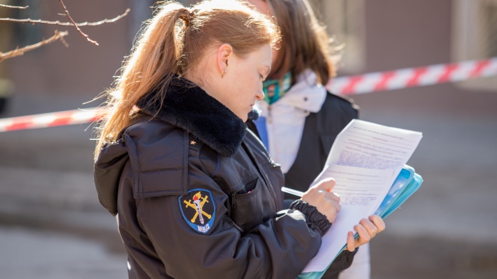 В Кузбасском округе пять девочек-подростков избили 14-летнюю школьницу