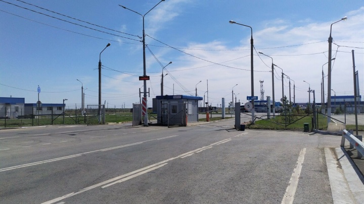 Казахстан снимает ограничения на пересечение границы с Россией