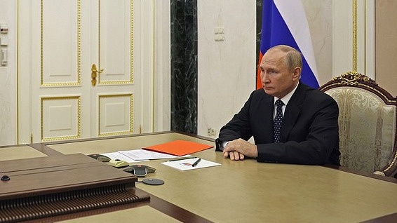 Путин приказал дать отсрочку от мобилизации студентам вузов и колледжей. Рассказываем об указе подробнее
