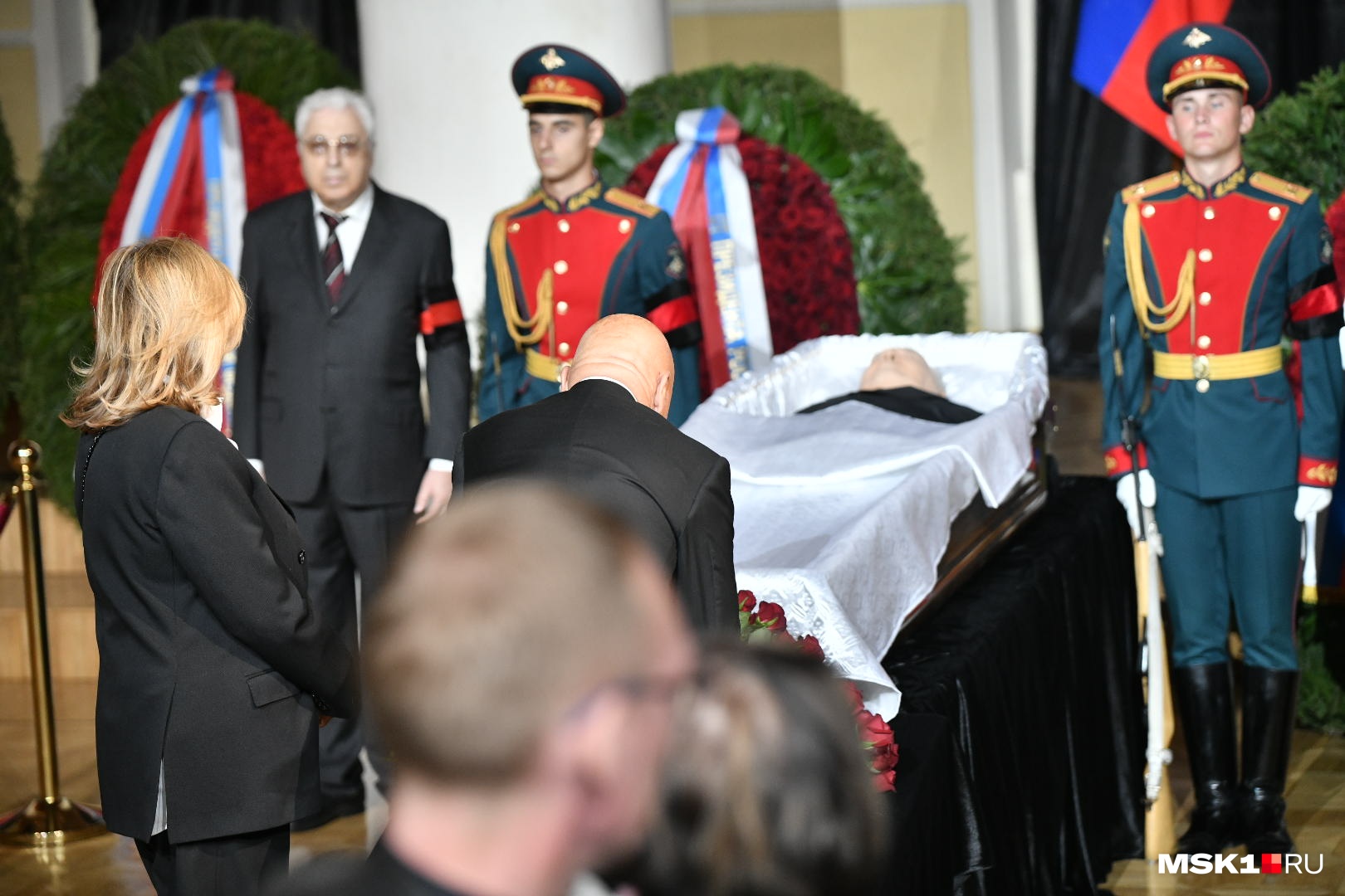 Премьер министр убили. Похороны Михаила горбачёва. Похороны принцессы.