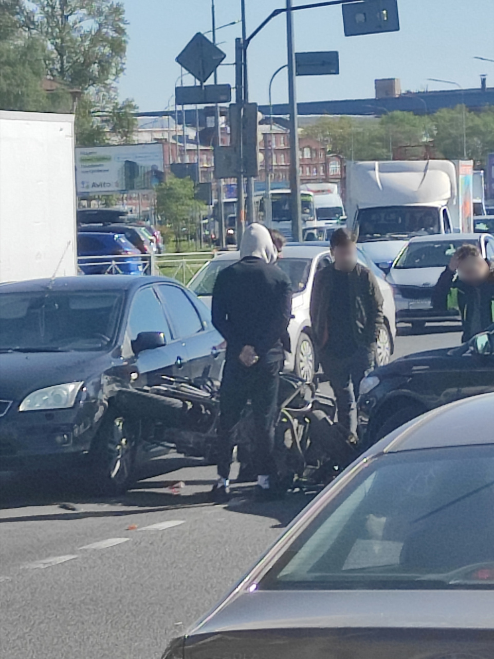 Три мото-ДТП за утро произошли в Петербурге. С Краснопутиловской байкера  увезли в больницу | 25.05.2022 | Санкт-Петербург - БезФормата