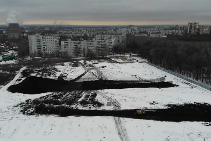 Застройщик планирует возвести здесь несколько многоэтажных домов Застройщик планирует возвести здесь несколько многоэтажных домов