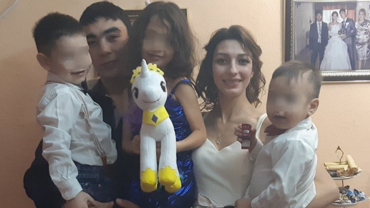 «Пуля попала в живот»: свекровь свердловчанки, погибшей в Казахстане, — о случившейся трагедии