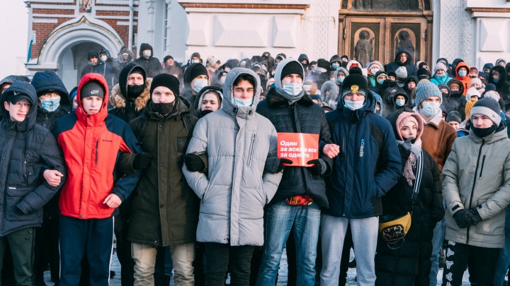С организаторов митинга в поддержку Навального в Омске взыскали еще полмиллиона рублей