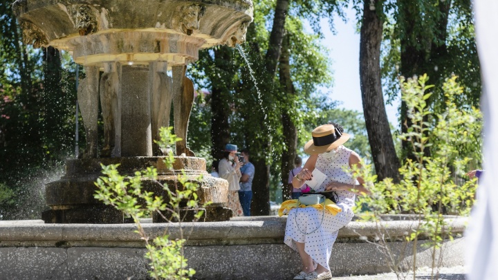 Архангелогородцы пожаловались на состояние старого фонтана у драмтеатра: когда его отремонтируют