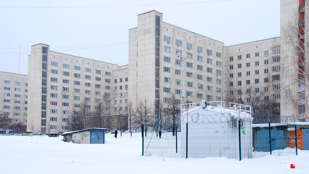 С конца 2020 года в Челябинске работает <a href="https://74.ru/text/ecology/2021/01/25/69717136/" class="_ io-leave-page" target="_blank">Центр экологического мониторинга</a> под руководством экс-заместителя главы регионального Росприроднадзора Владислава Коробина. На фото — один из постов на проспекте Победы С конца 2020 года в Челябинске работает <a href="https://74.ru/text/ecology/2021/01/25/69717136/" class="_ io-leave-page" target="_blank">Центр экологического мониторинга</a> под руководством экс-заместителя главы регионального Росприроднадзора Владислава Коробина. На фото — один из постов на проспекте Победы