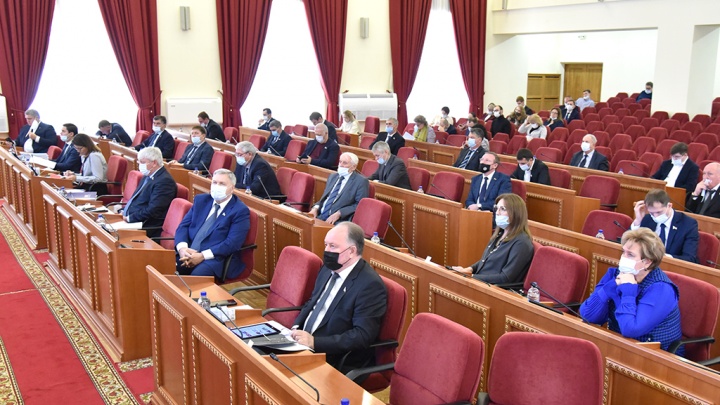 Депутаты Ростовской области поддержали федеральный законопроект о QR-кодах