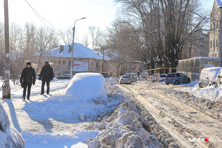На улице Заводской возникла проблема с уборкой снега
