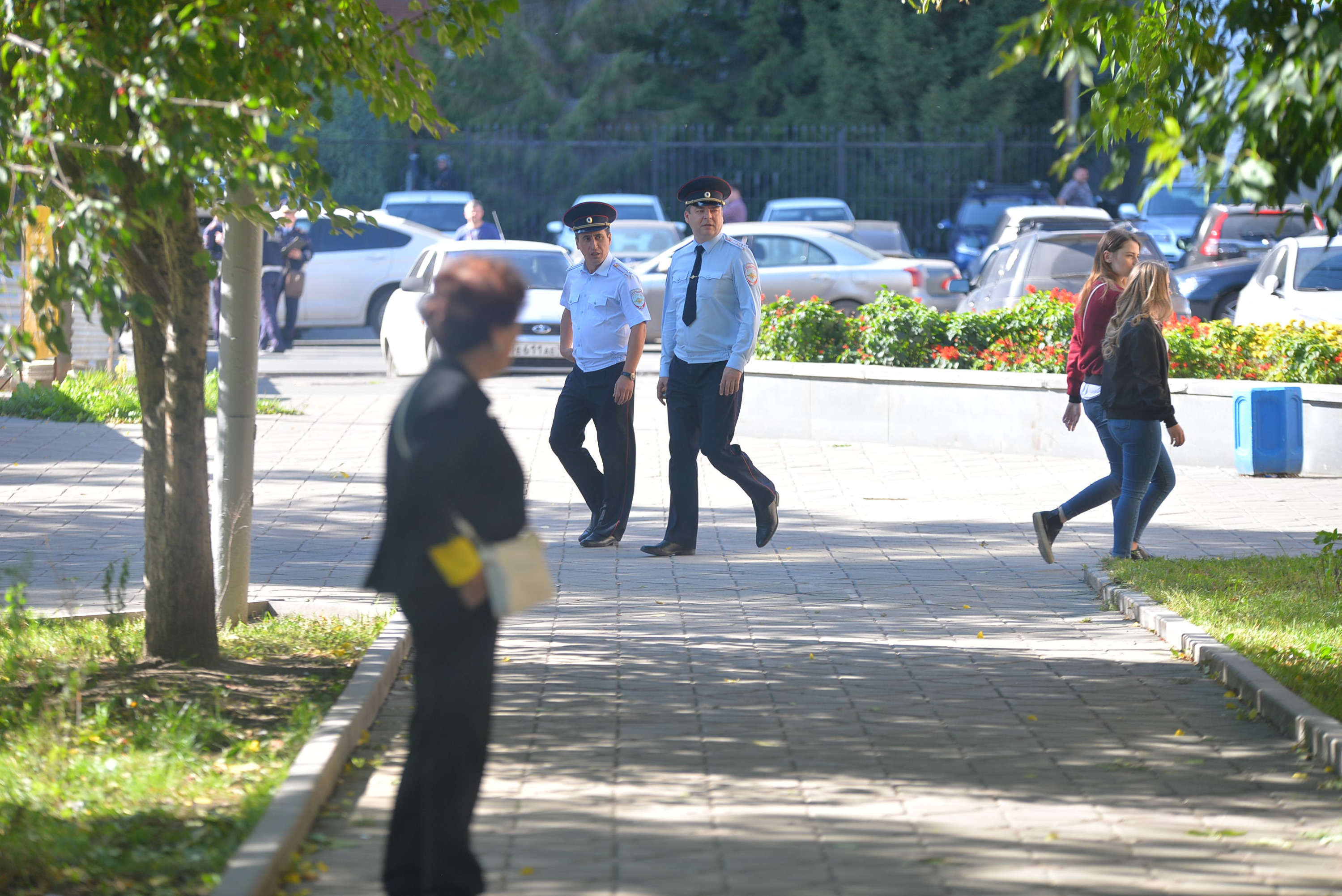 Читинца с антивоенным плакатом увезли с площади полицейские