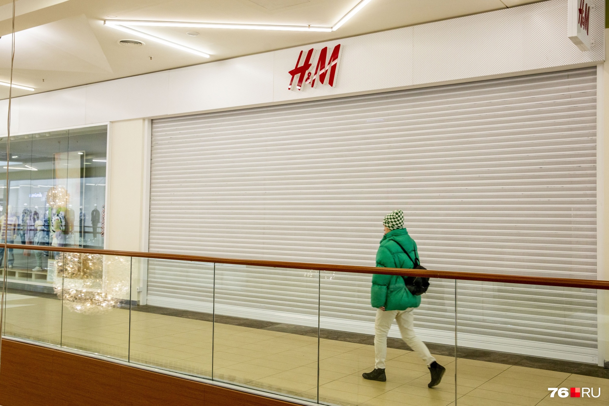 H&M закрылся одним из первых H&M закрылся одним из первых