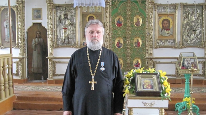 В Ярославской области скончался священник, которому помогали хоккеисты «Локомотива»