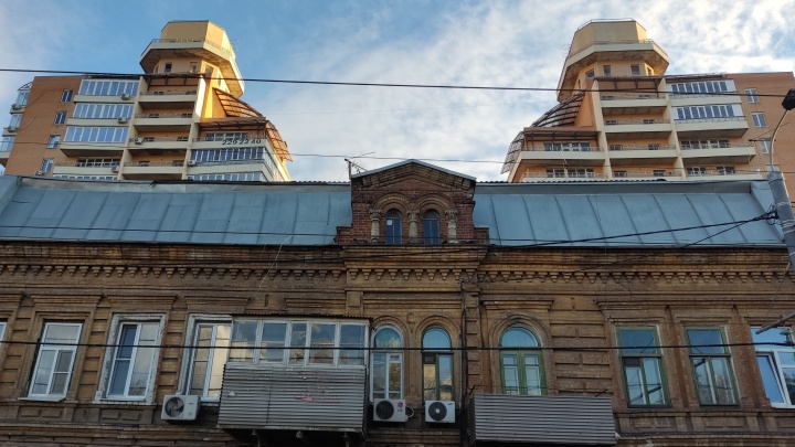 «Когда дом рухнет, тогда и переедем». Как выживают в ветшающей Богатяновке, пока в Ростове сносят старый центр