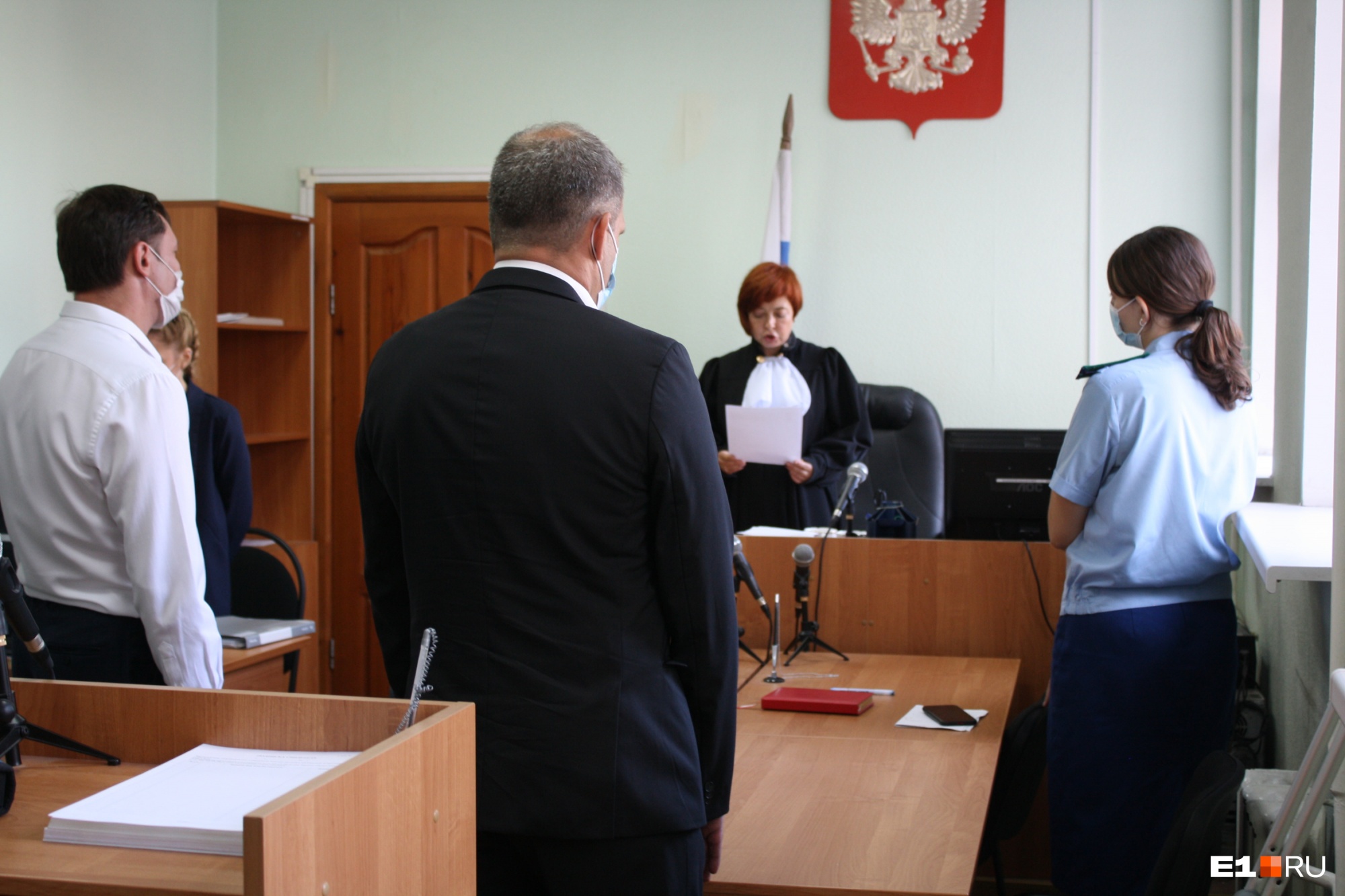 Александр Бачурин во время чтения приговора в Октябрьском районном суде