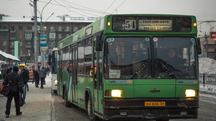 Власти города объяснили, почему продлевают контракт для автобуса до Первомайки всего на два месяца