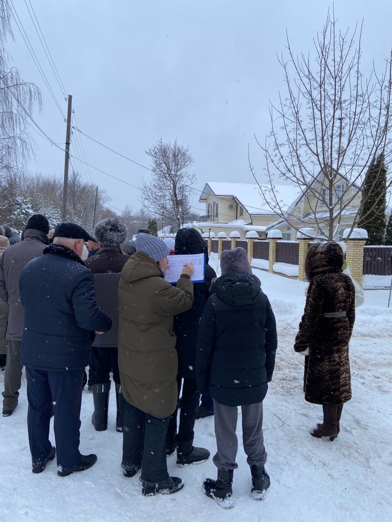 Люди собрали подписи против застройки частного сектора высотками Люди собрали подписи против застройки частного сектора высотками