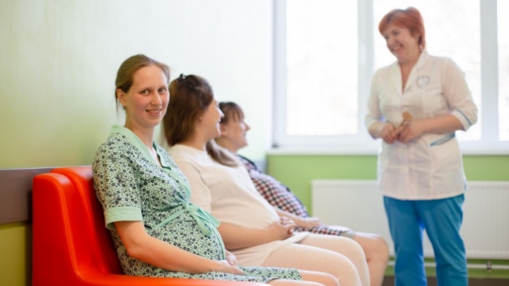 «Я умоляю!»: начальник ковидного госпиталя Кемерова призвал беременных вакцинироваться