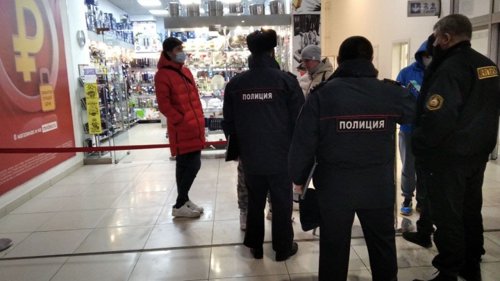 В мэрии назвали число оштрафованных за отсутствие масок людей в ТРК Челябинска