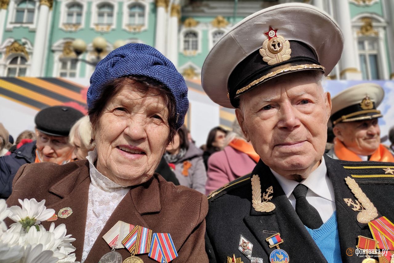 Торжество сквозь слезы». С каким настроем ветераны встретили День Победы —  2022 | 09.05.2022 | Санкт-Петербург - БезФормата