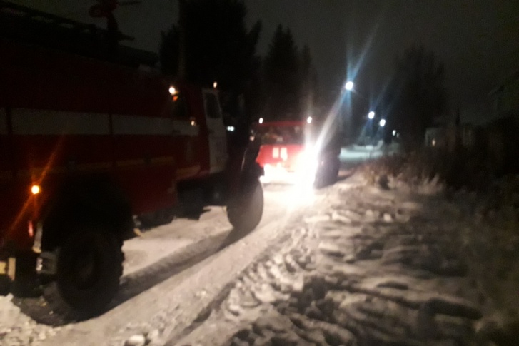 В Ярославле сгорел дом, погибли два человека В Ярославле сгорел дом, погибли два человека
