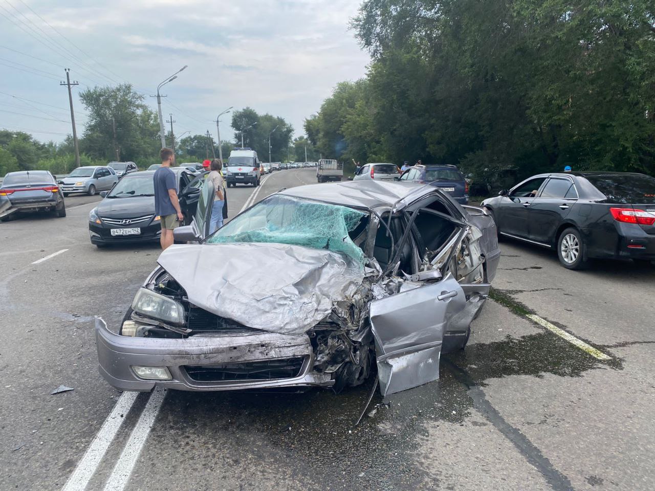 В Новокузнецке произошло ДТП с четырьмя машинами, двое водителей пострадали