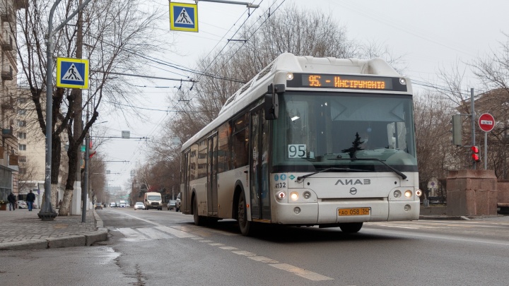 «Это выгодно чиновникам, но точно не людям»: в Волгограде дорожает проезд в автобусах