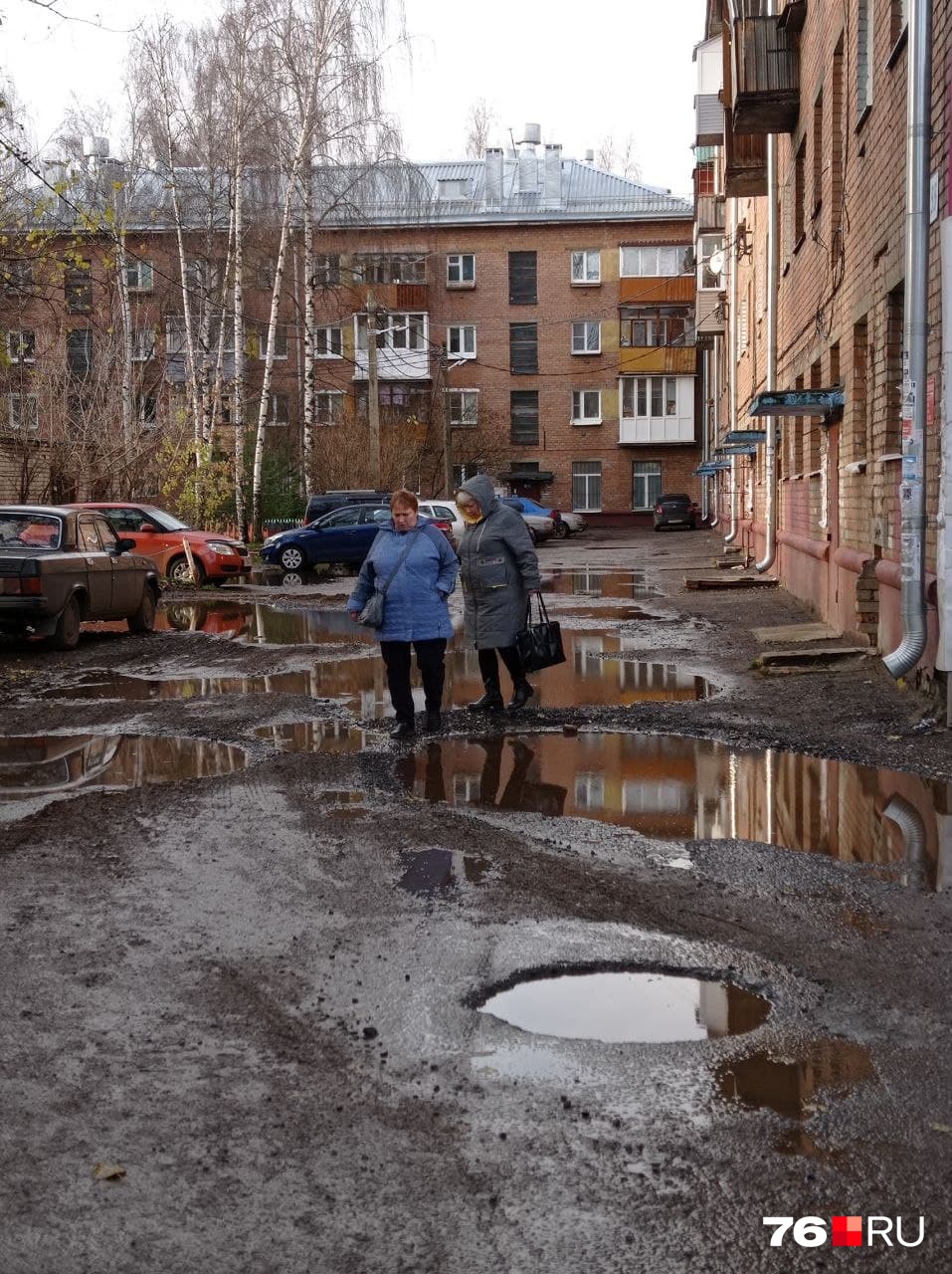 Ходить по брагинским дворикам — это целый квест Ходить по брагинским дворикам — это целый квест