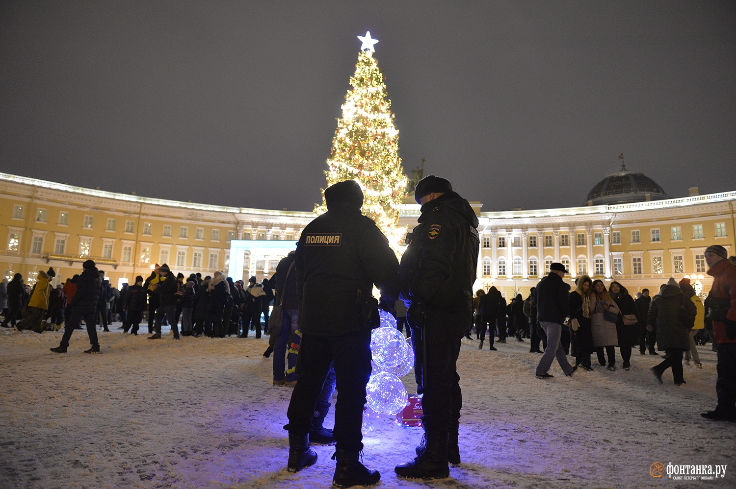 31 декабря считается. Петербург в декабре праздничный. 31 Декабря. 31 Dekabr. 31 Декабря фото.