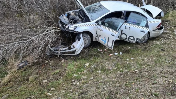 Пассажирка такси пострадала в ДТП под Новороссийском