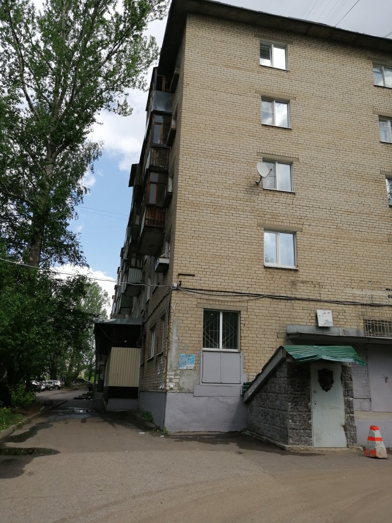 Общая площадь выставленного на продажу помещения — 838,8 квадратных метра Общая площадь выставленного на продажу помещения — 838,8 квадратных метра