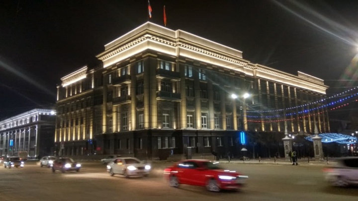 Власти Челябинска отреагировали на критику подсветки домов на проспекте Ленина за 130 млн
