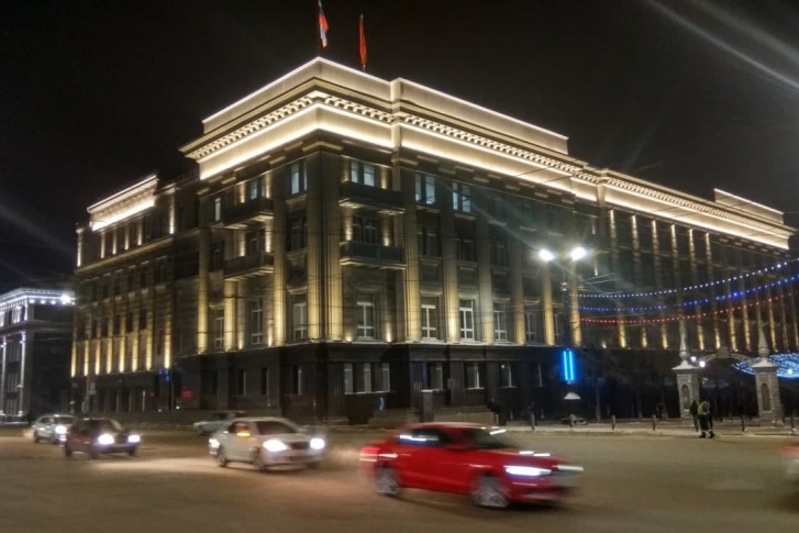 Подсветить решили больше 20 зданий на главной улице Челябинска