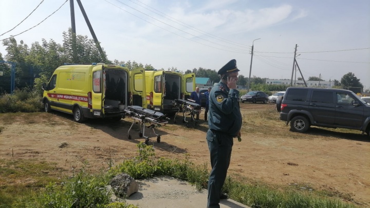 В Татарстане двое мужчин скончались при очистке канализации. Еще двоих госпитализировали