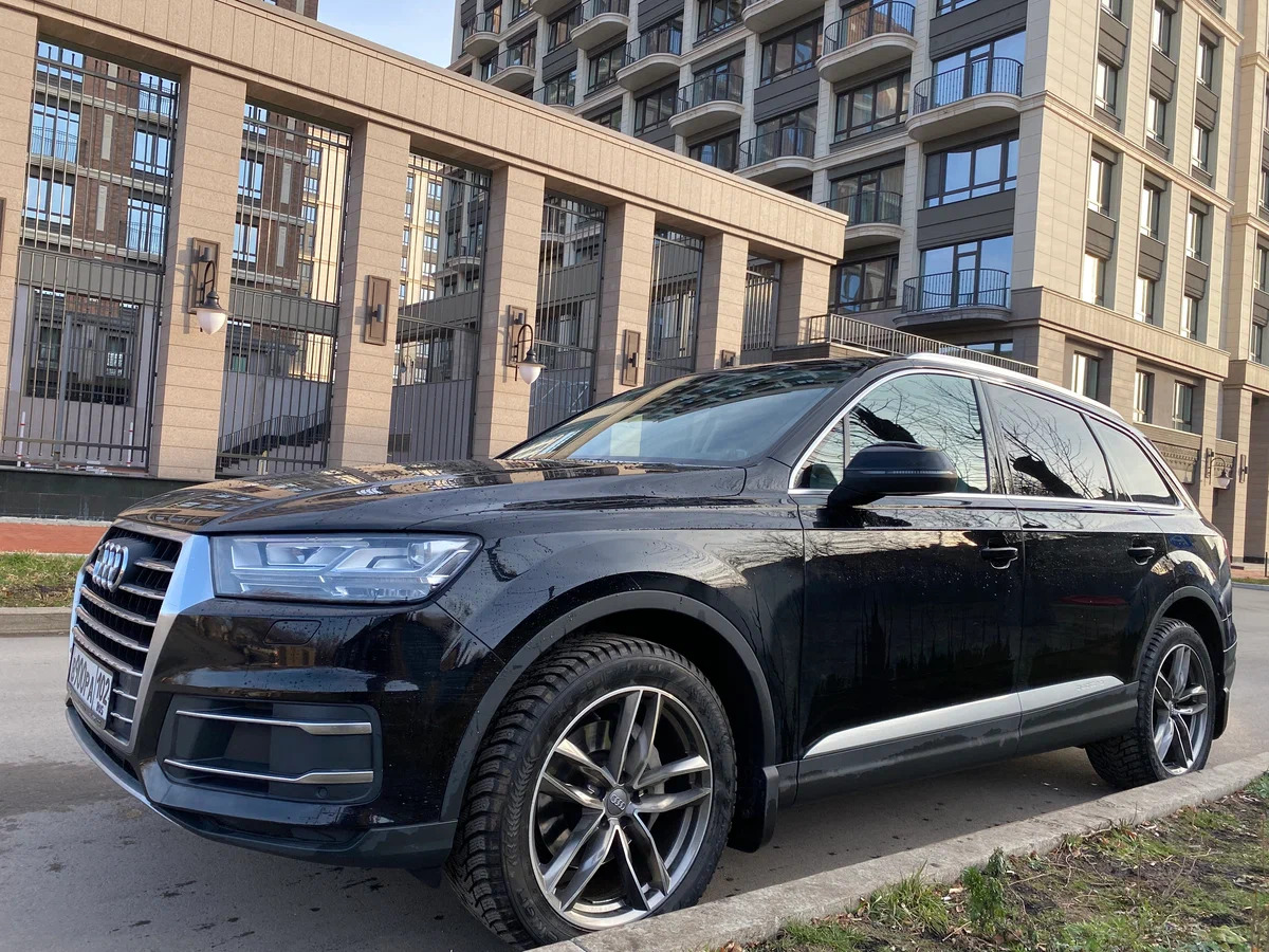 Вот так выглядит Audi Q7 Вот так выглядит Audi Q7