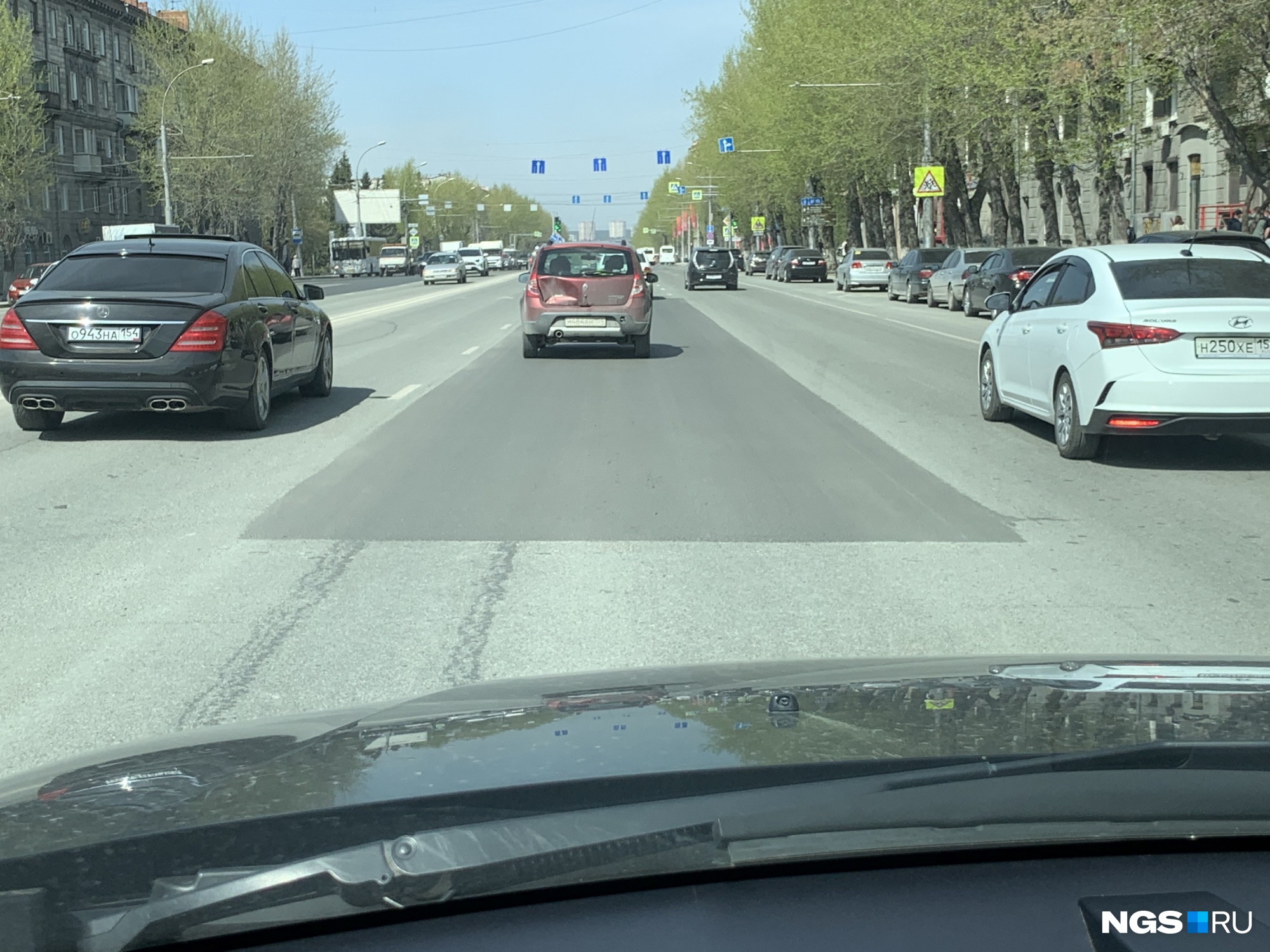 Авторедактор НГС Дмитрий Косенко лично побывал на объекте и увидел, что переделали не всю улицу, а выборочно участки