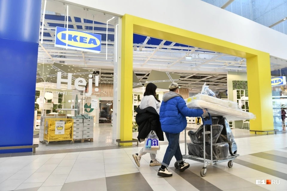 Еще до праздников двери своих магазинов закрыла IKEA