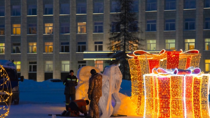 Новогодние украшения в Архангельске оставят еще на неделю