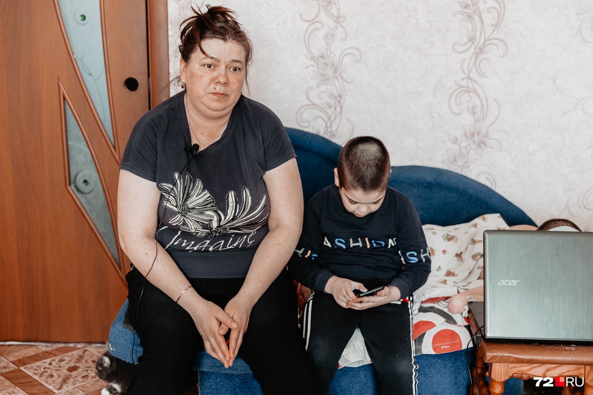Наталья — кондуктор, пять дней в неделю она на работе с утра до вечера Наталья — кондуктор, пять дней в неделю она на работе с утра до вечера