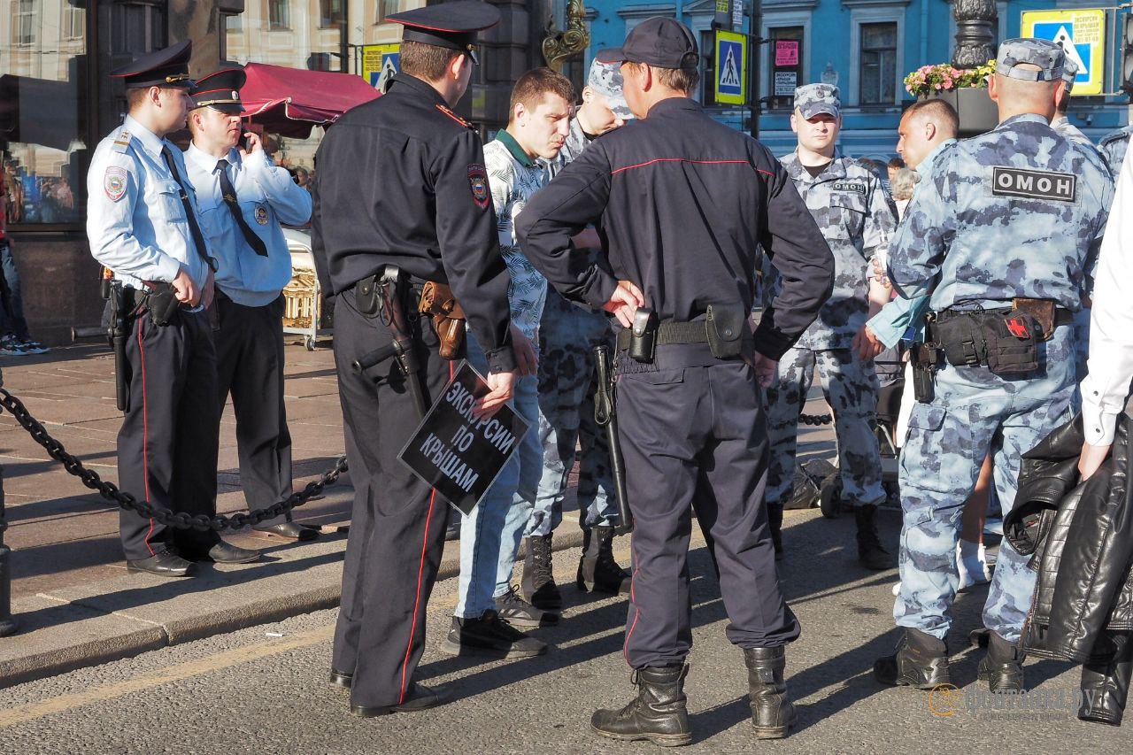 Новости фонтанки сегодня. Алые паруса фото выпускников Фонтанка. Выпускники 2022 Санкт Петербург. Санкт-Петербург вчера. Алые паруса 2022 фотоотчет.