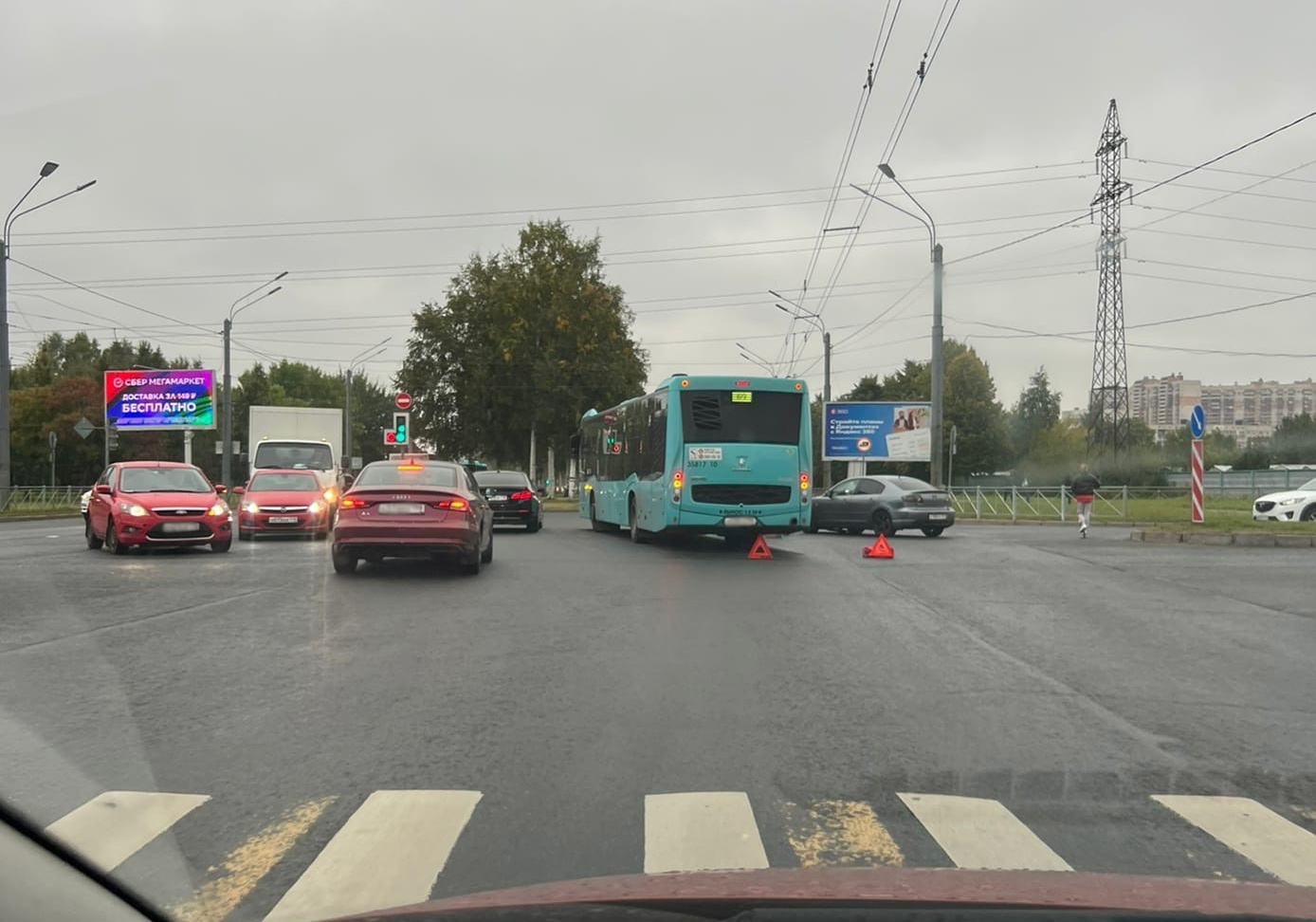 Коллапс на Пулковском шоссе не получил второй серии — пробки ушли на север  | 15.09.2022 | Санкт-Петербург - БезФормата