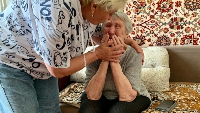 «Либо сразу на кладбище, либо обратно»: <nobr class="_">96-летняя</nobr> ветеран, вывезенная из Мариуполя на Урал, боится не дожить до гражданства РФ