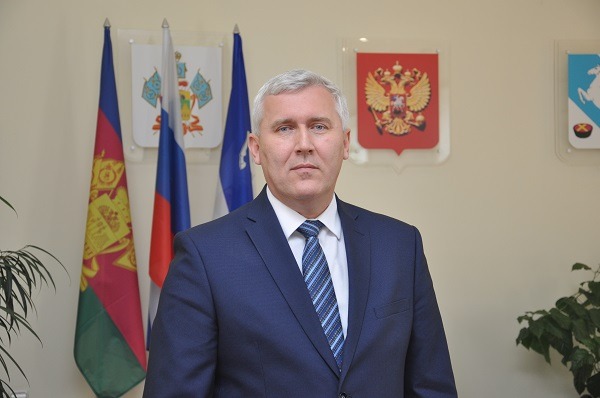 Глава Белореченского района Шаповалов досрочно сложил полномочия