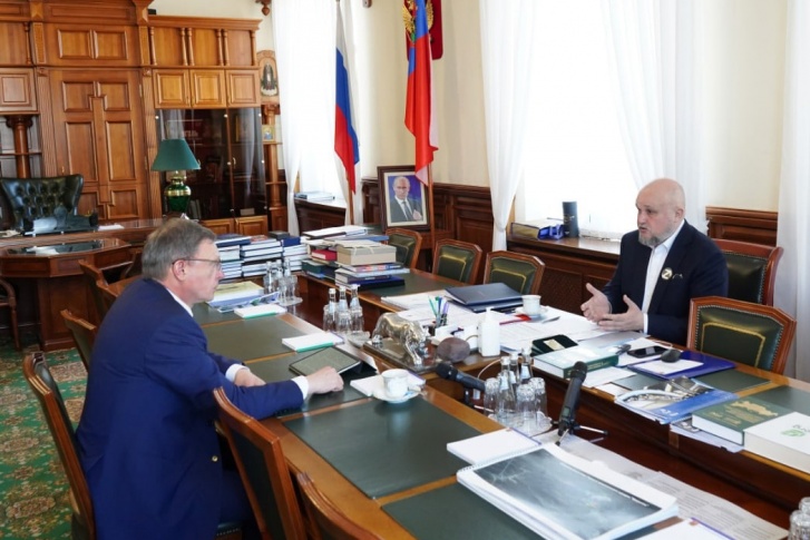 Встреча прошла в здании правительства Кемеровской области