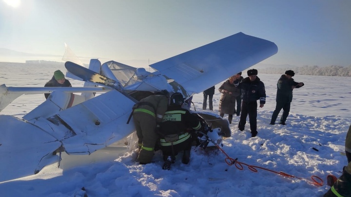 Легкомоторный самолет потерпел крушение на Алтае — в салоне было два человека