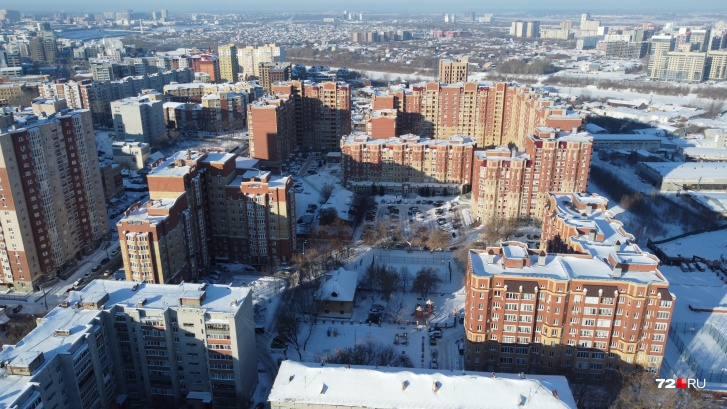 Жилой комплекс на месте автотракторного завода Жилой комплекс на месте автотракторного завода
